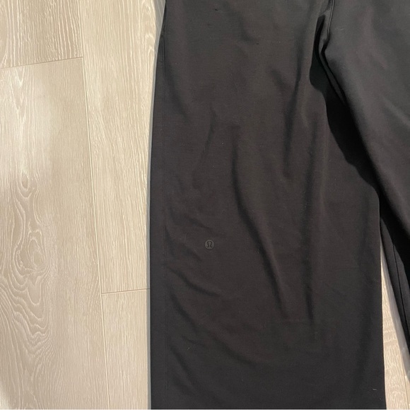 Lululemon Can You Feel The Pleat Crop Pants *21" Black size 8 - Picture 15 of 16